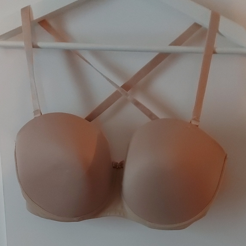 Tan Seamless Contour Bra with Crisscross Straps